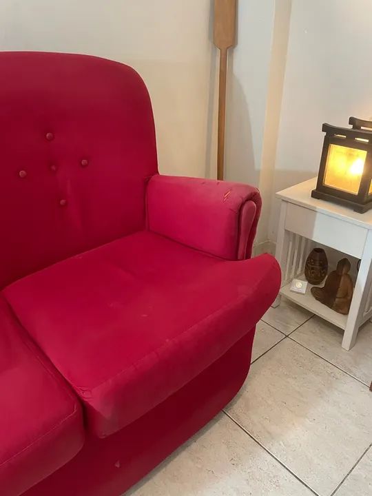 Sofá Vermelho 2 lugares com almofadas removíveis - Foto 3