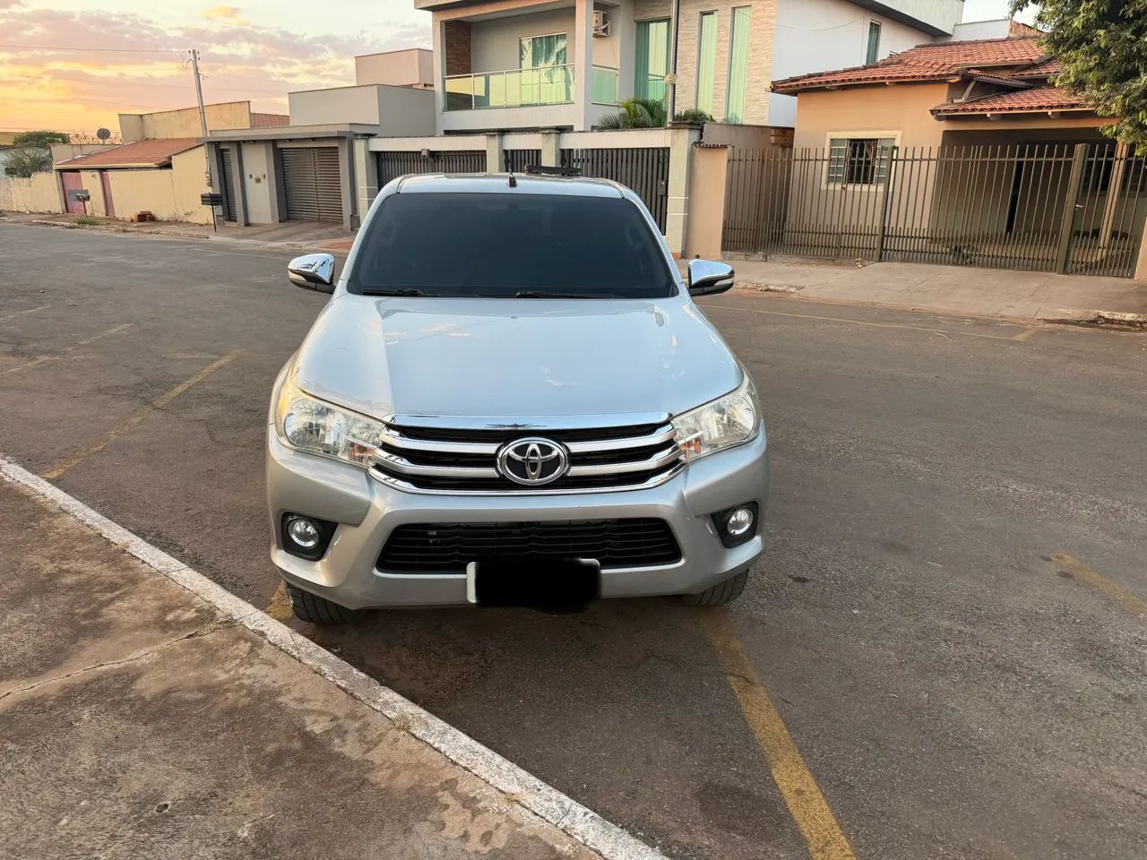 Toyota Hilux Hilux CD SRV 4x4 2.8 TDI Diesel Aut. 2017