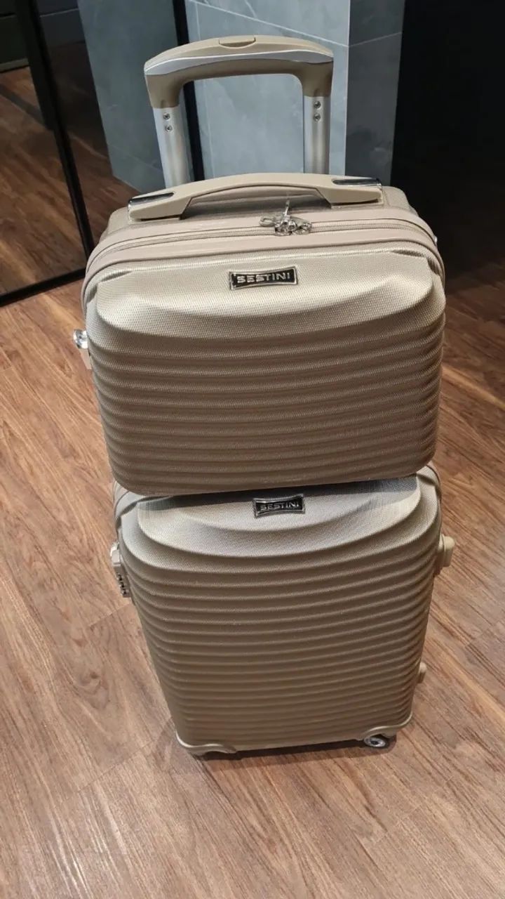 Malas de viagem e frasqueira 
