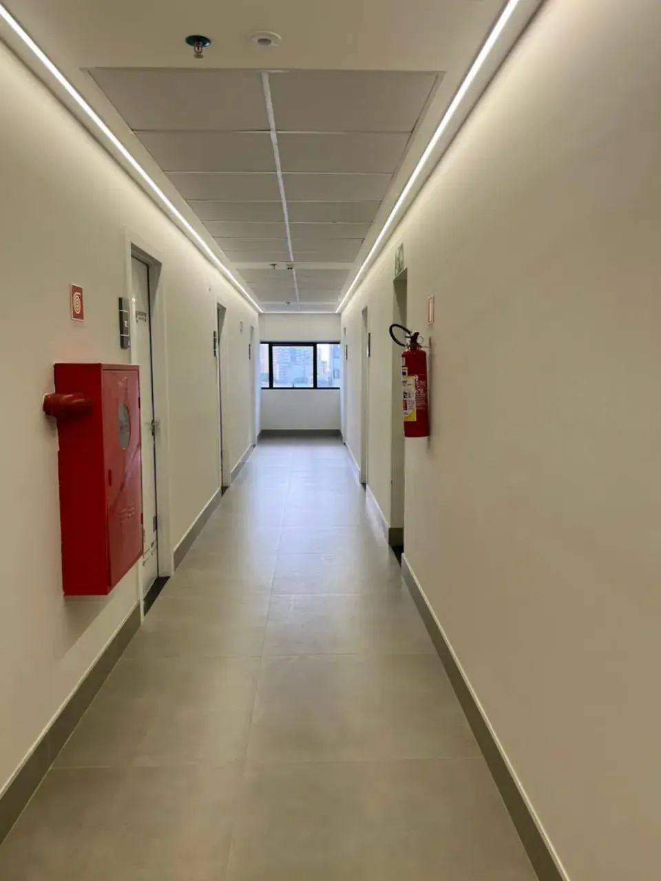 ED ARYA TOWER - SALA COMERCIAL - UMARIZAL - Foto 4