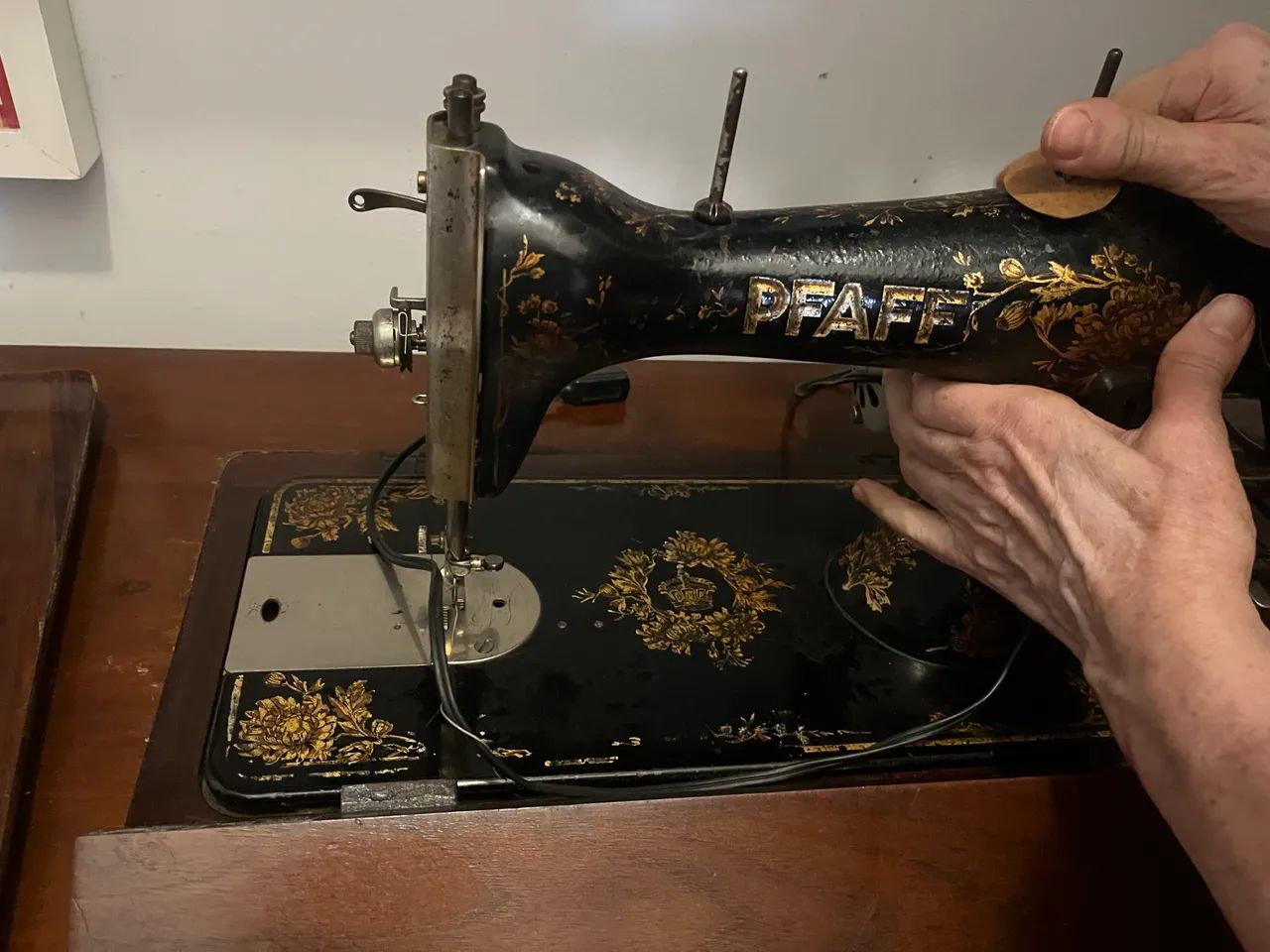 Máquina de costura antiga Paif - Foto 2
