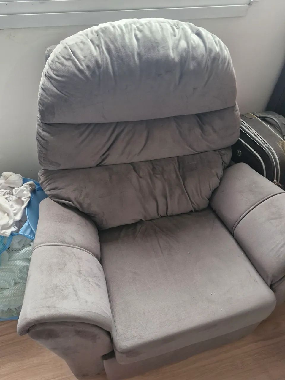 Poltrona do Papai Reclinável Cinza em Suede - Foto 4