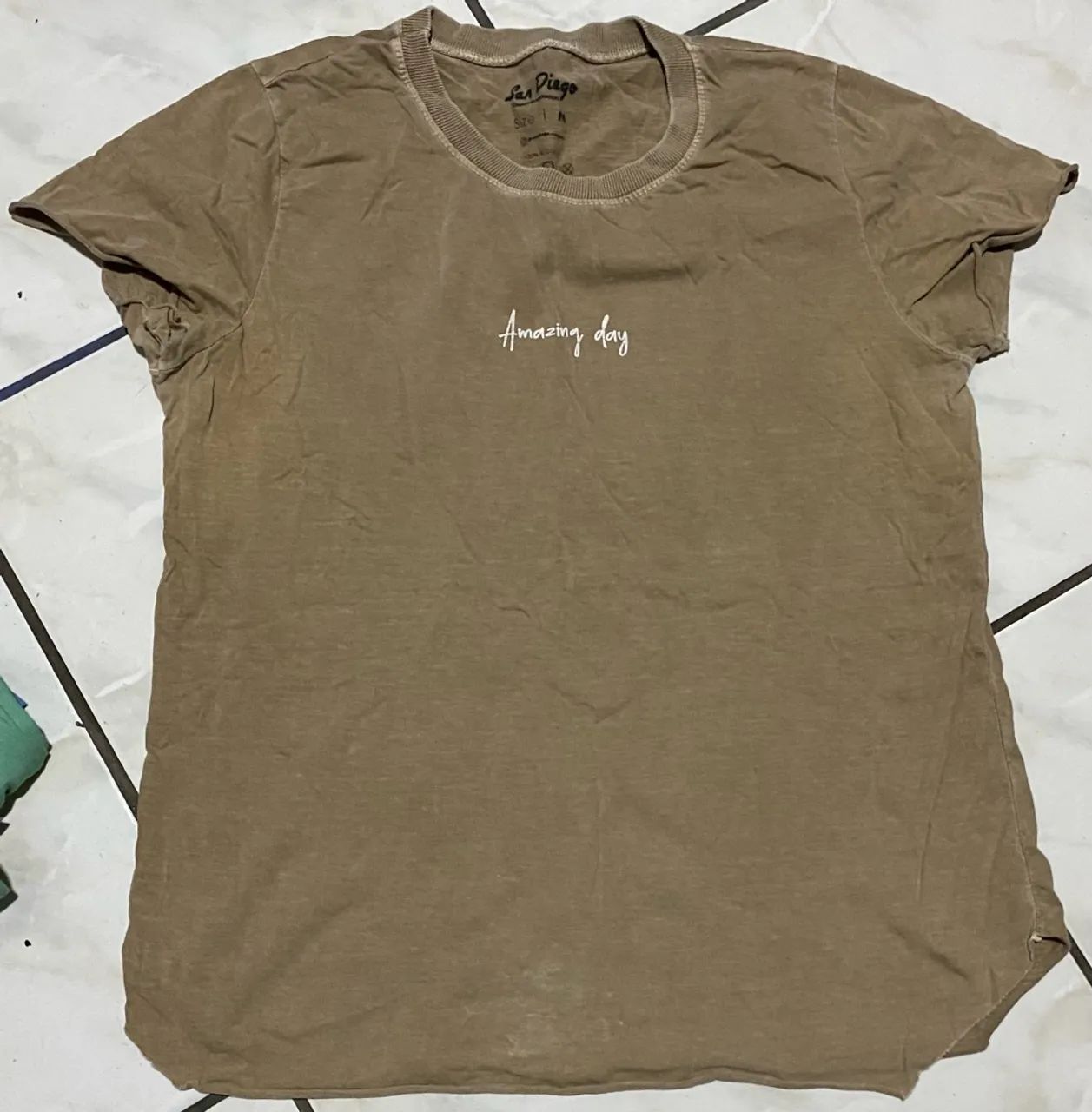 Lote / Kit 4 Camisetas e Regata Femininas ? - Foto 5