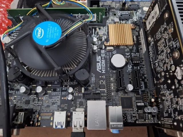 Placa-mãe ASUS H110M-CS - Foto 2