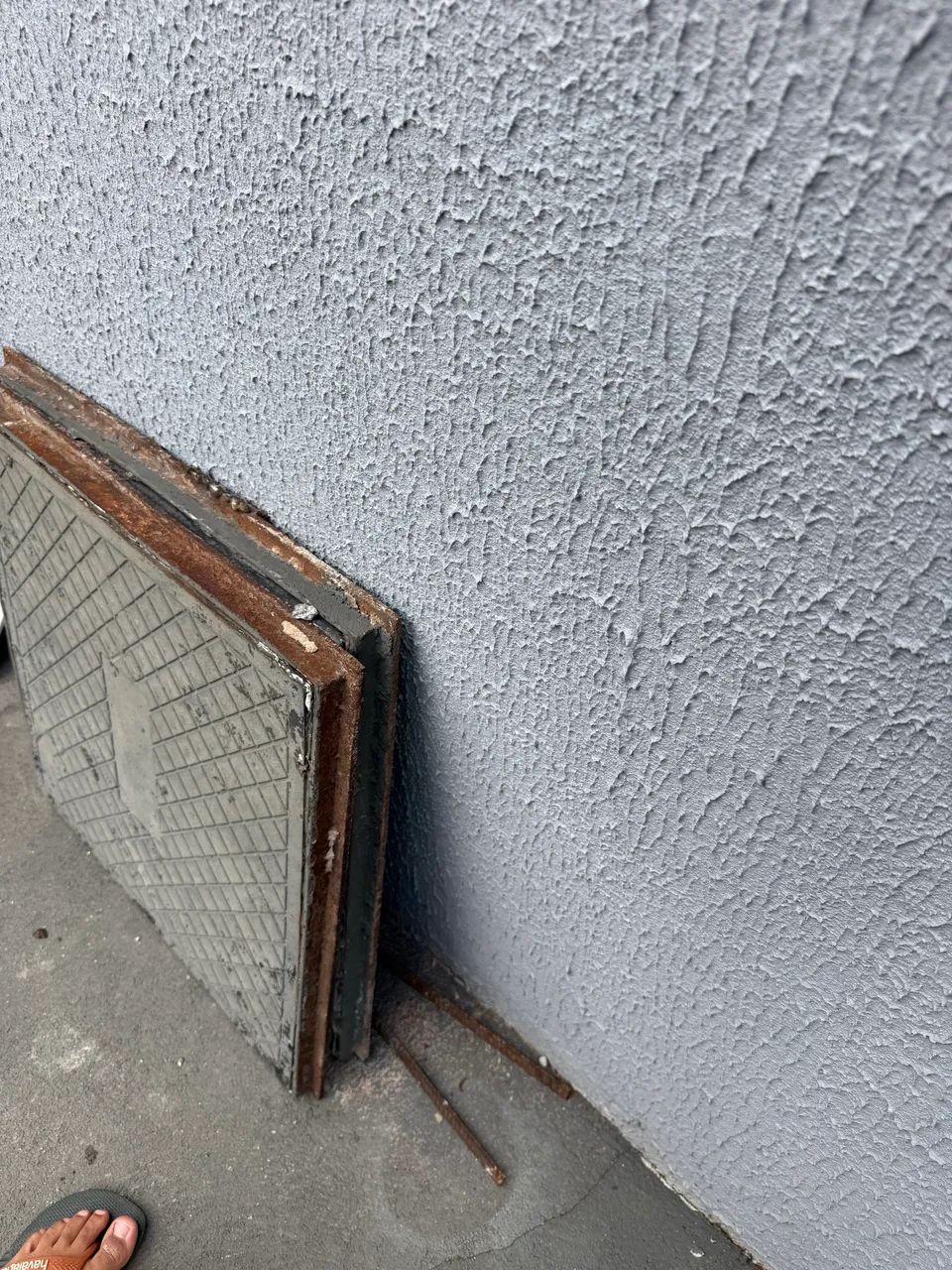 Cast Iron Cover
