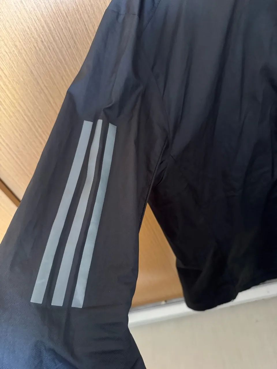 Jaqueta corta vento adidas M - Foto 3