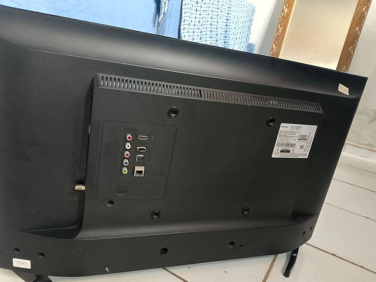 Tv smart 32 pra retirada de peças 100$ - Foto 3