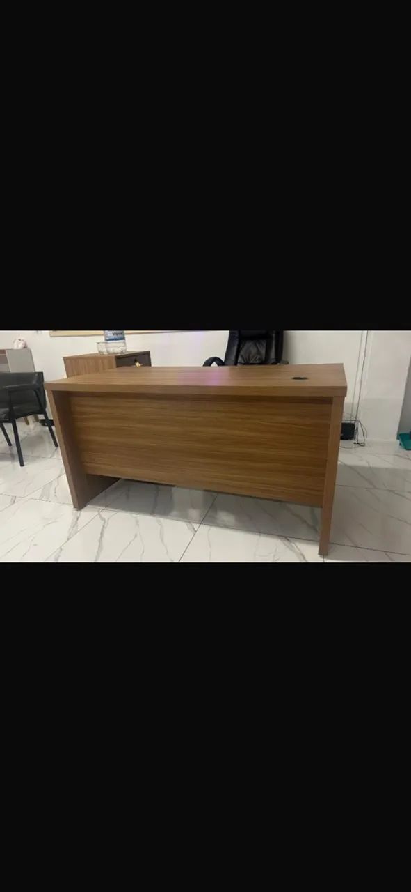 Mesa de escritório madeira maciça 