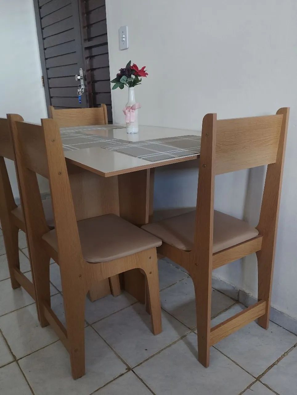 Mesa 4 Cadeiras 