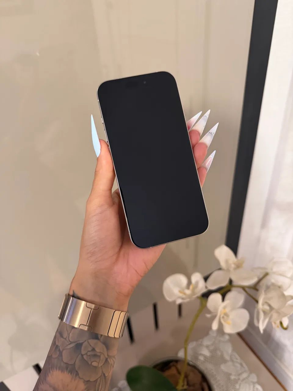 iPhone 15 Pro 256gb Titânio Branco - Celulares e Smartphones