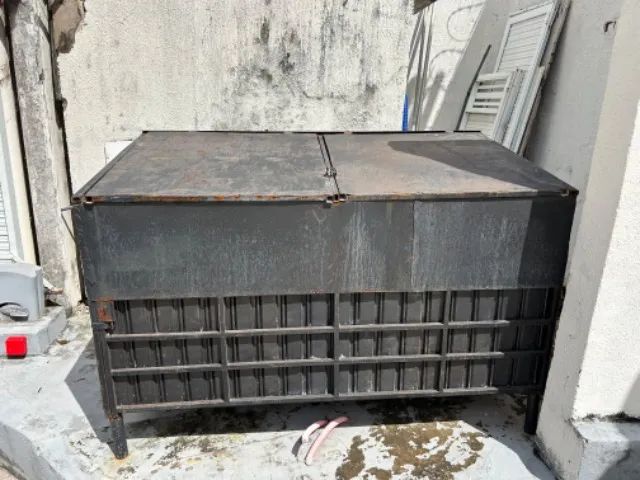 Lixeira de ferro ideal para Lojas ou Condomínios  - Foto 2
