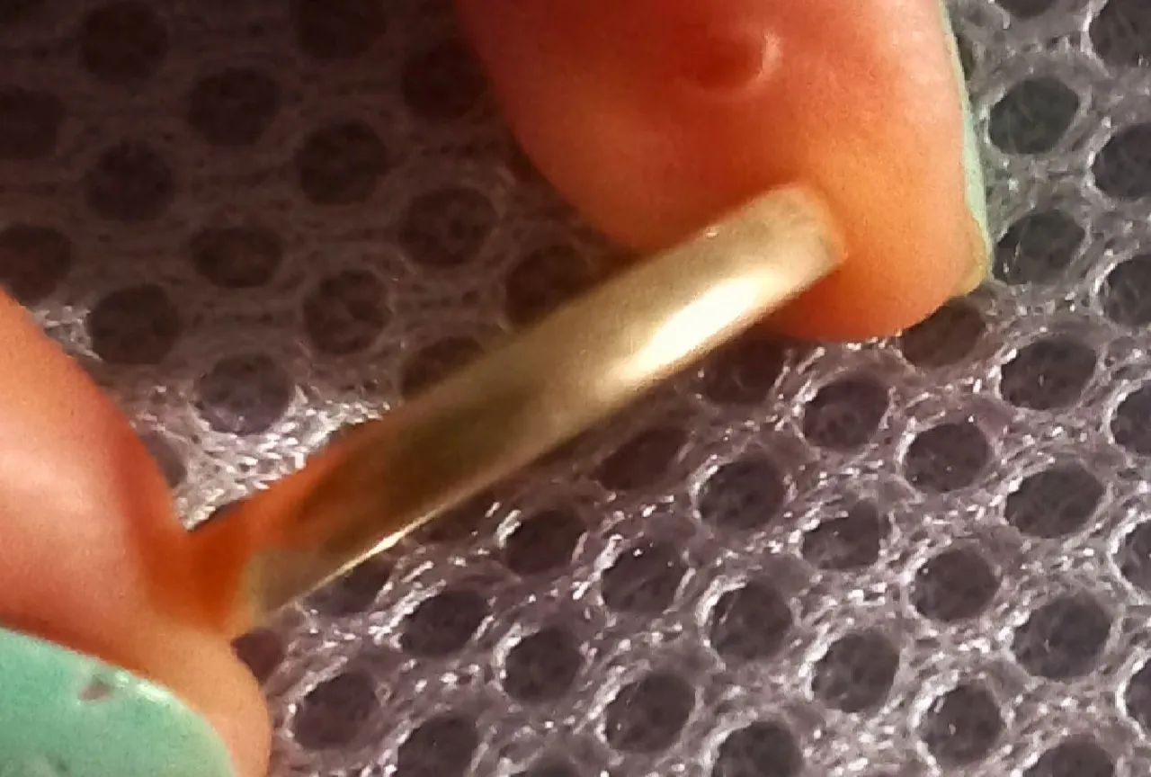 Vendo aliança ouro 18k  - Foto 2