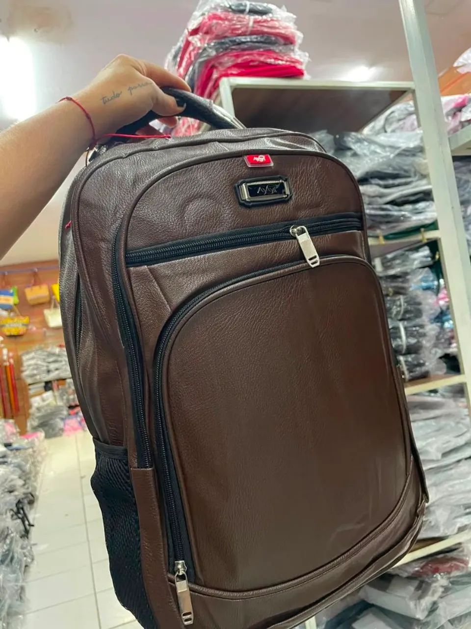  Mochila Couro sintético cabo de aço  - Foto 2
