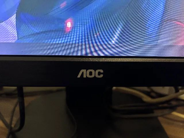 MONITOR AOC 24 POLEGADAS - Foto 2