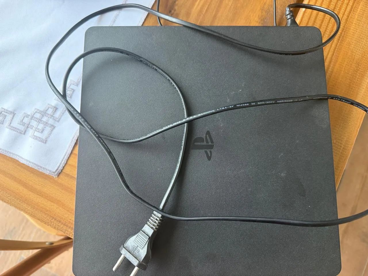 Vende-se Ps4 