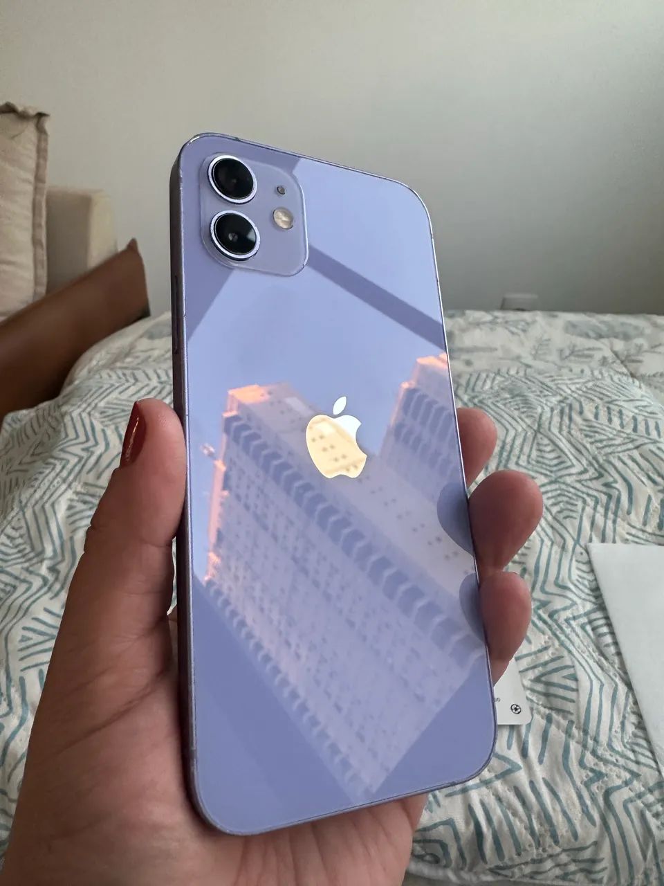 iPhone 12 lilás 128g usado