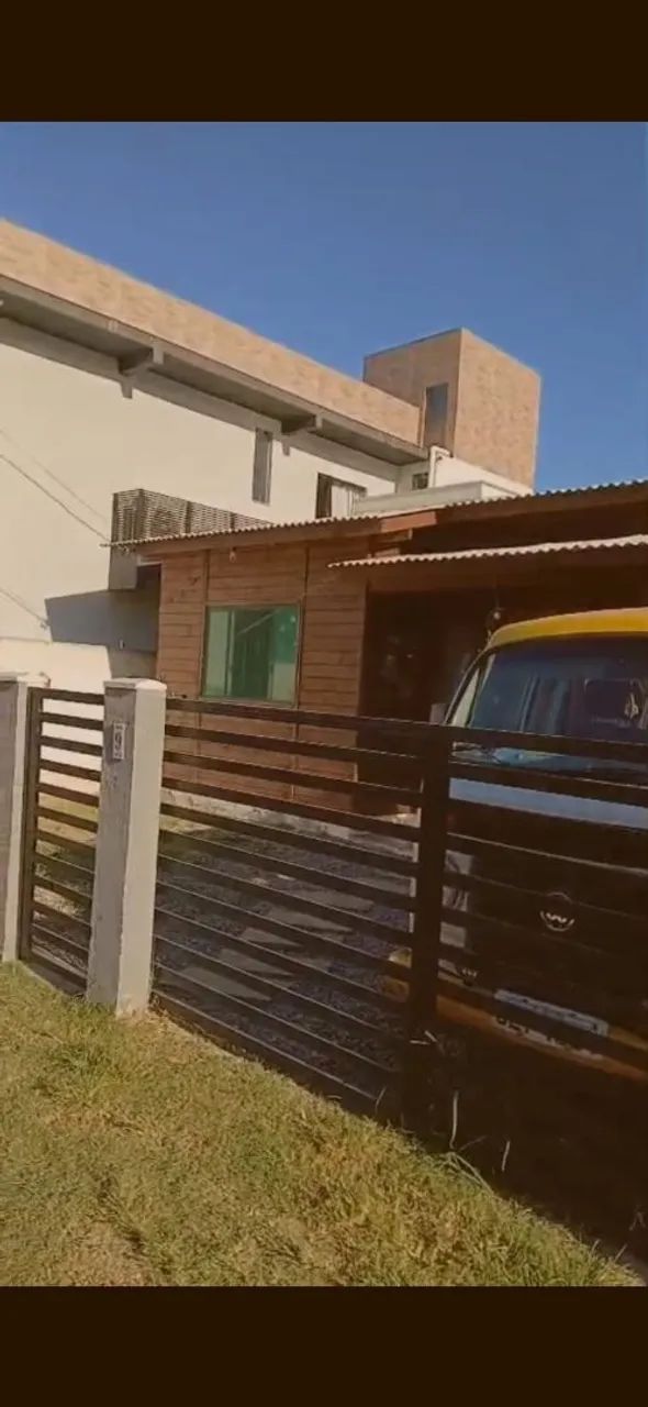 Casa de madeira semi nova - Foto 2