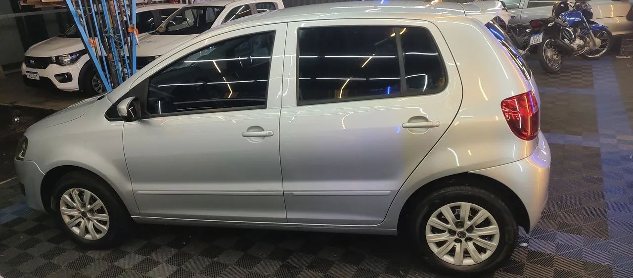 Volkswagen Fox Bluemotion 1.6 MI Total Flex 5P. 2013 - Foto 3