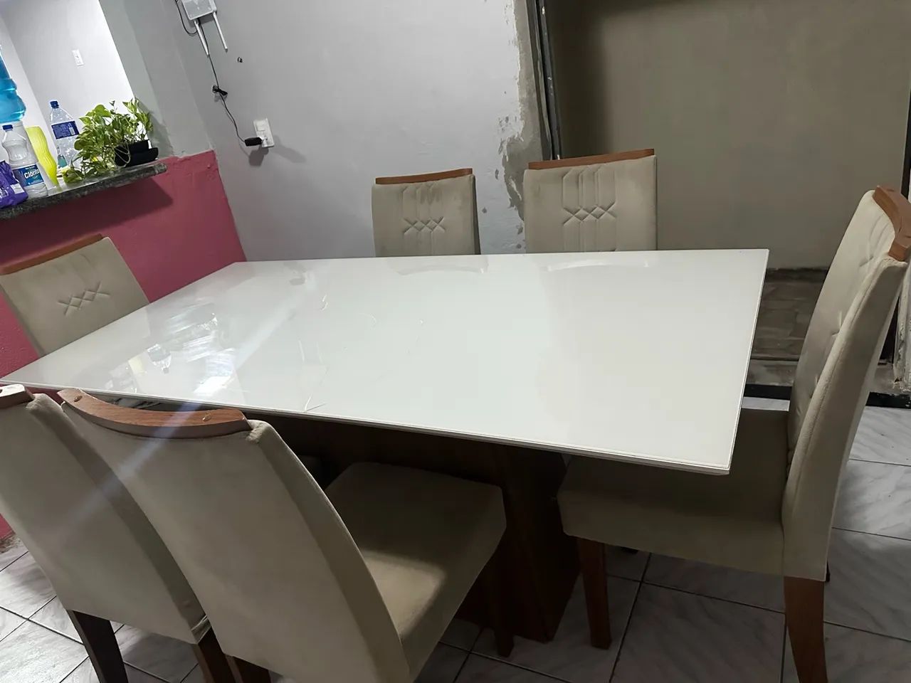 Mesa de vidro,com 6 cadeiras! - Foto 2
