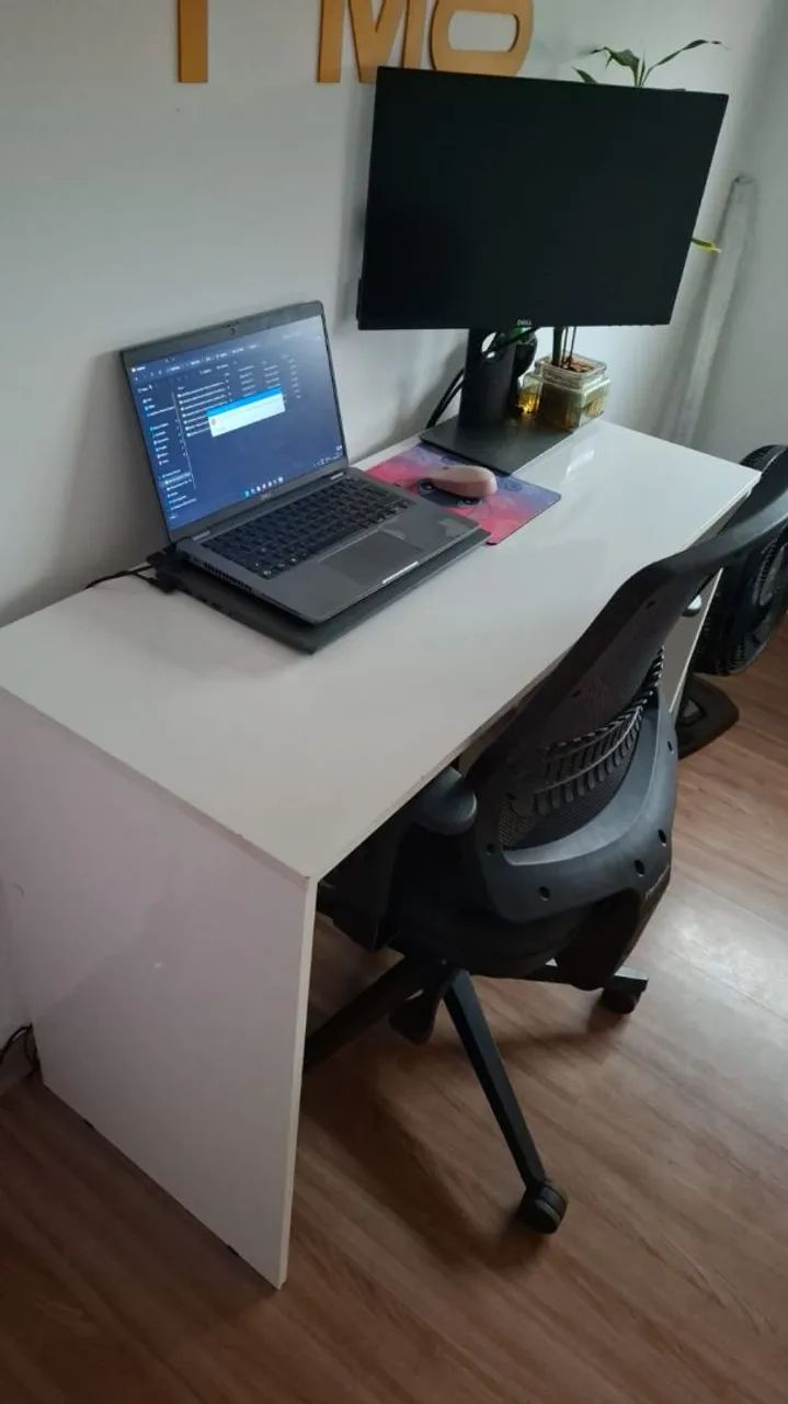Mesa Branca Escritório 