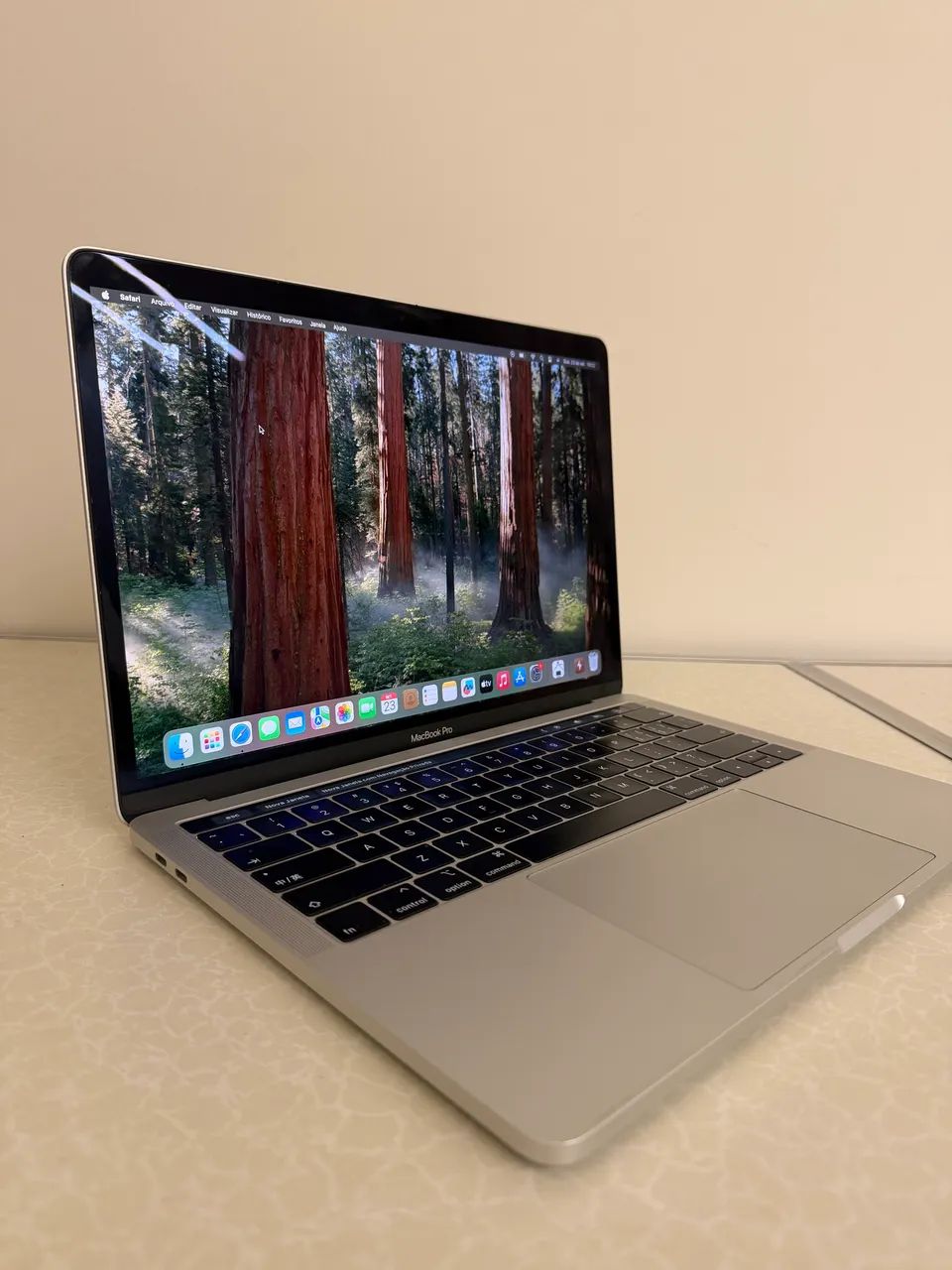 MacBook Pro 2019 13? Intel i5 8GB / 256GB - Foto 2