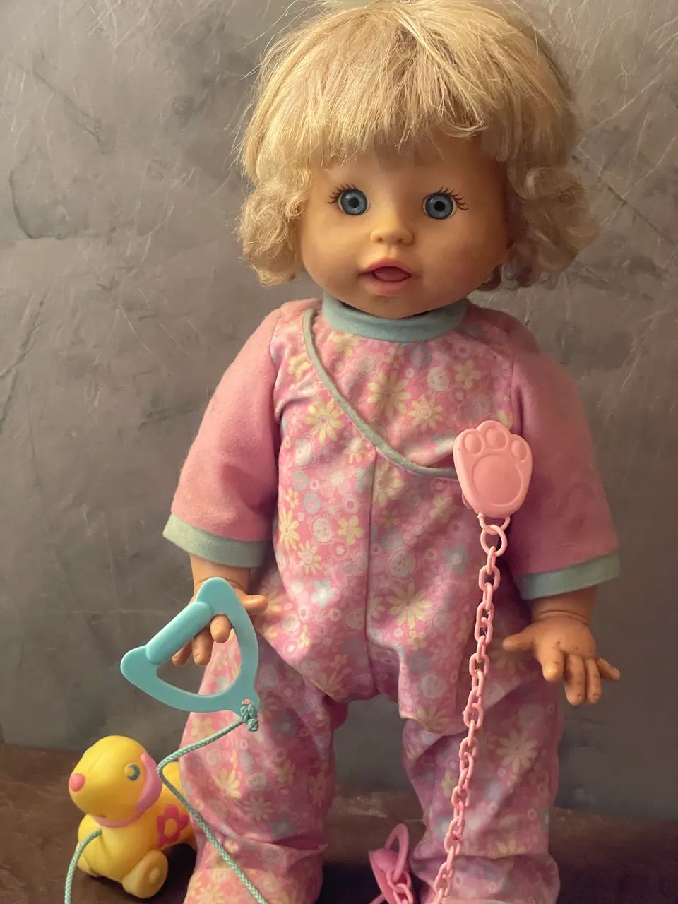 boneca Little Mommy  primeiro passos