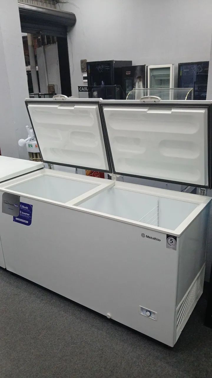 Freezer dupla ação 543L Metalfrio - Geladeiras e Freezers - Posse