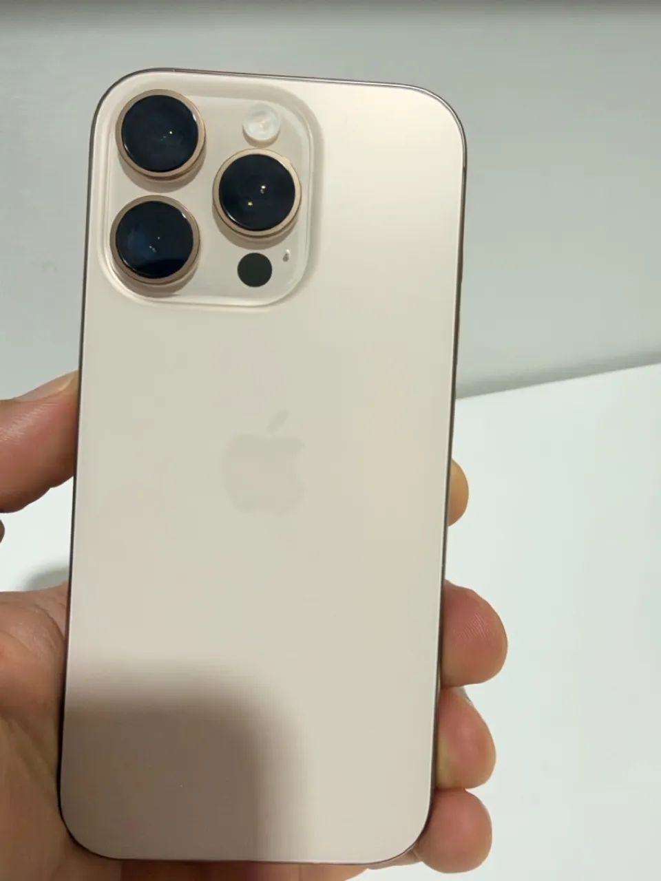 Iphone 16 pro - 256 - Foto 3