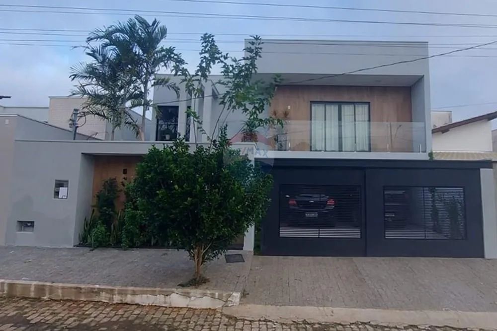 Sobrado Moderno e Confortável em Araxá - Imperdível! - Foto 2
