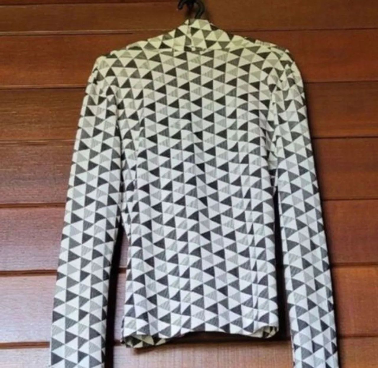 Blusa Transpassada Siberian Geométrica - Tam G - Foto 4