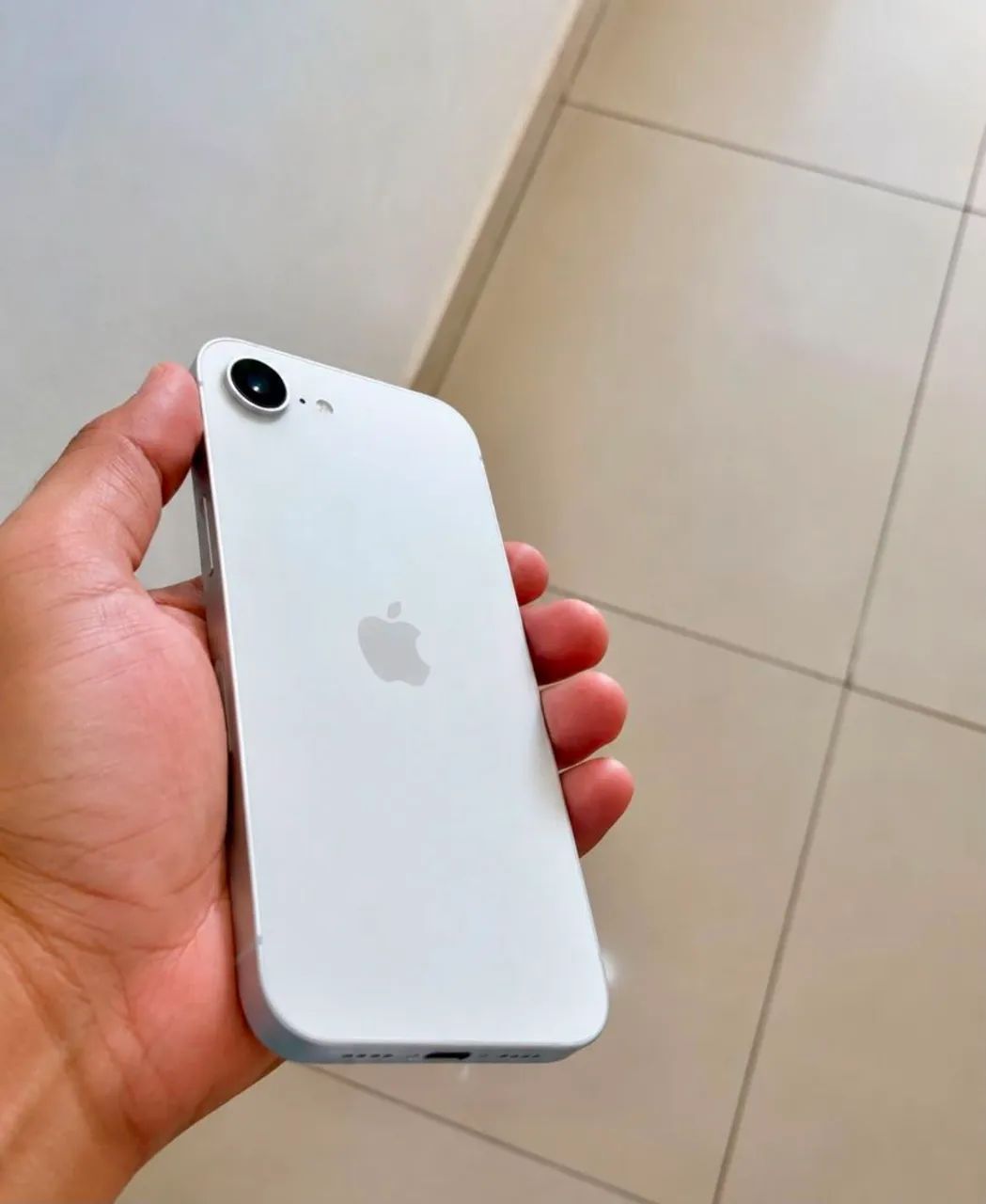 iPhone 16e - Foto 2