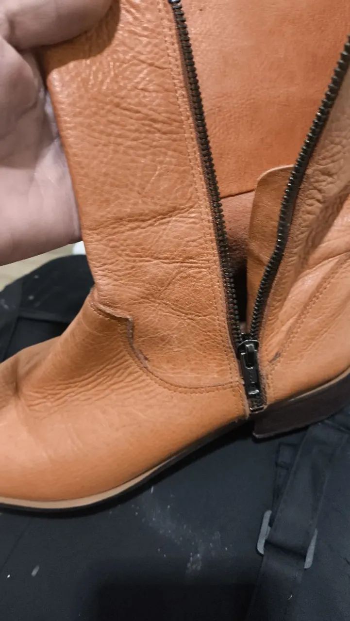 Bota couro feminino 
