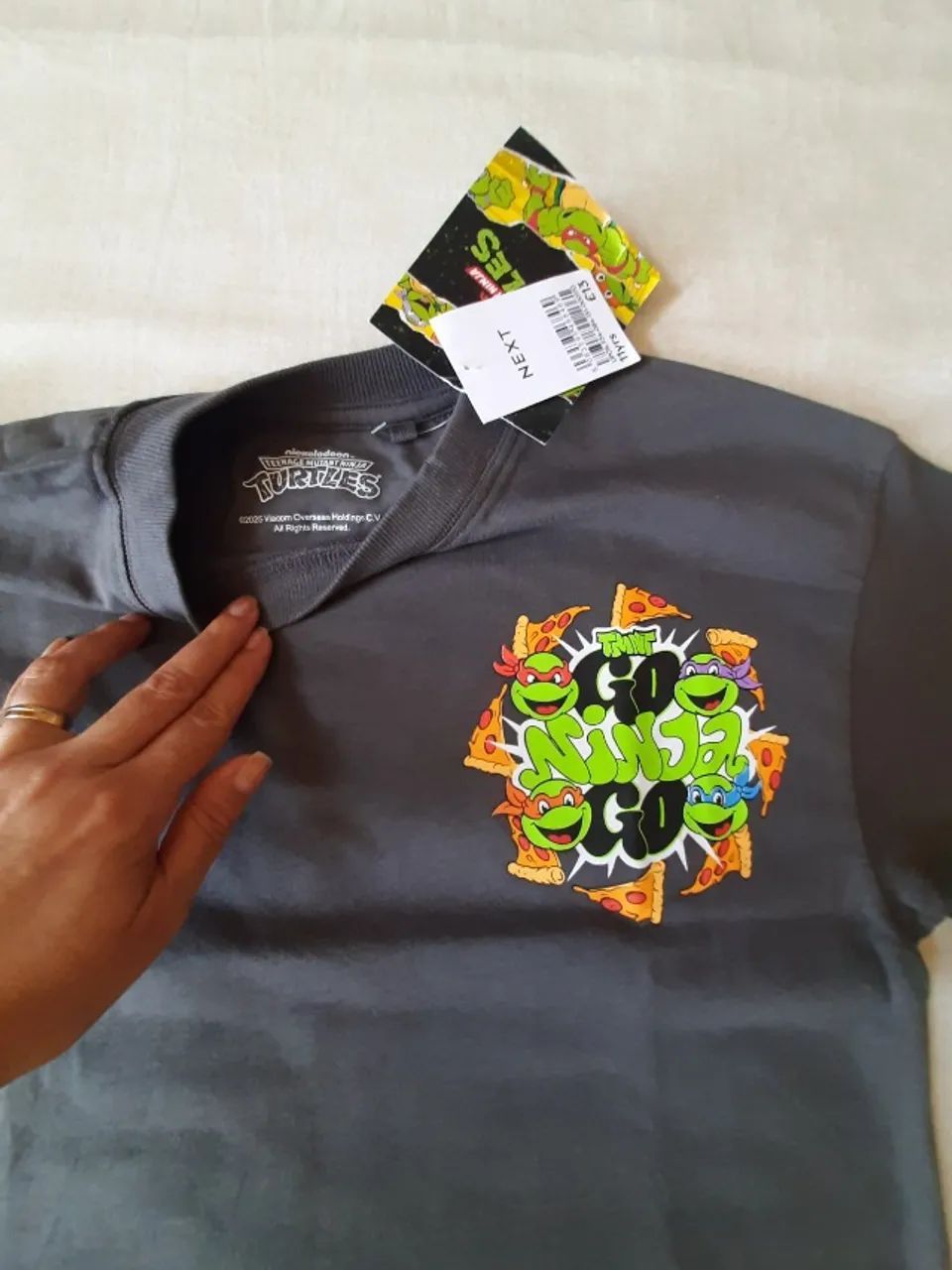 Camiseta importada com etiqueta