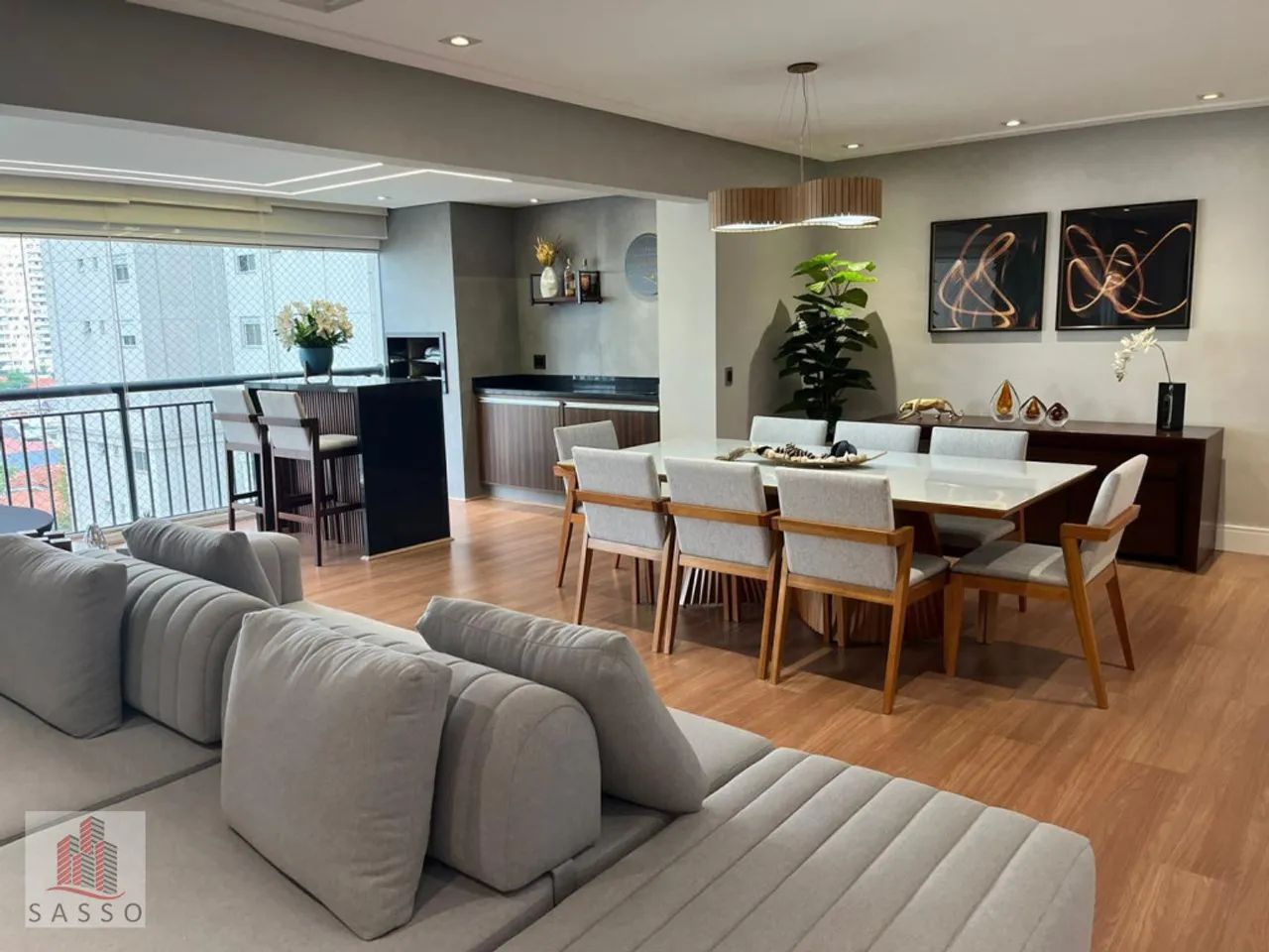 Vendo apartamento com 3 quartos e varanda gourmet no Belém.