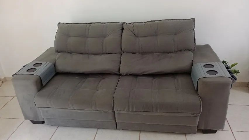 Vendo sofá retrátil 3 lugares  - Foto 4