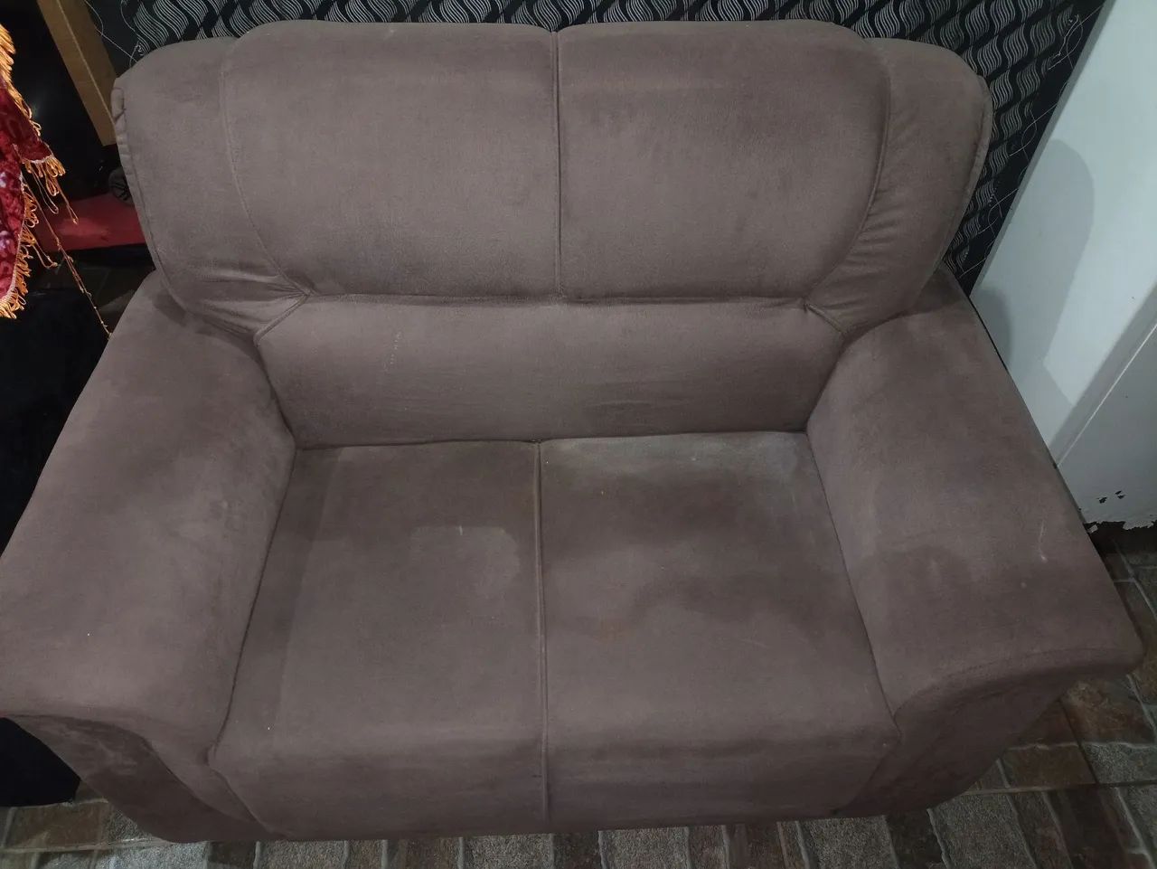 Sofá de dois lugares semi novo