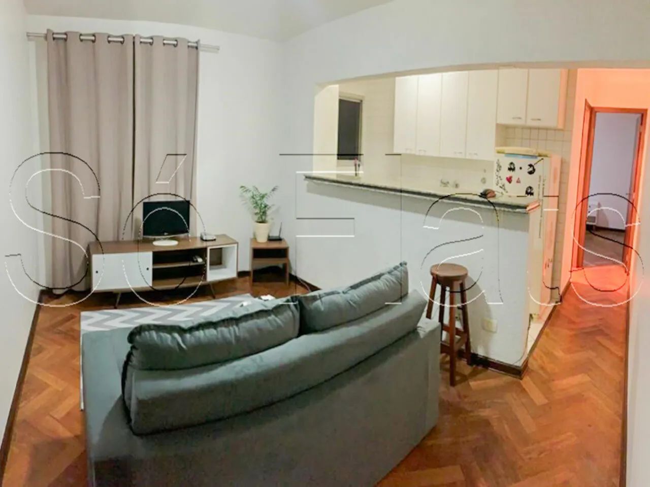 Flat Mont Hermon disponível com 44m², 01 dormitório e 01 vaga de garagem