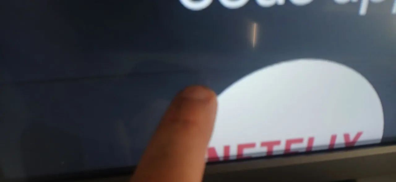Tv philco 58 polegadas 4k Android Bluetooth Cromecast aceito cartão leia o anúncio todo  - Foto 3