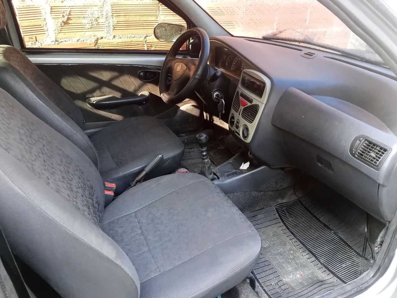 Fiat Strada 1.4 MPI Fire Flex 8V CE 2010 - Foto 4