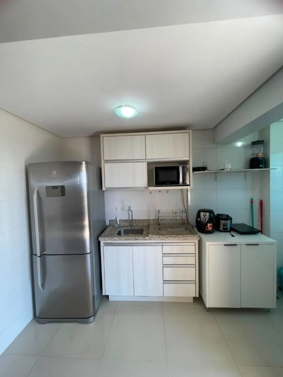 Apto com móveis - 2 qtos sendo uma suíte - 70m² - Executive Residence - Foto 4