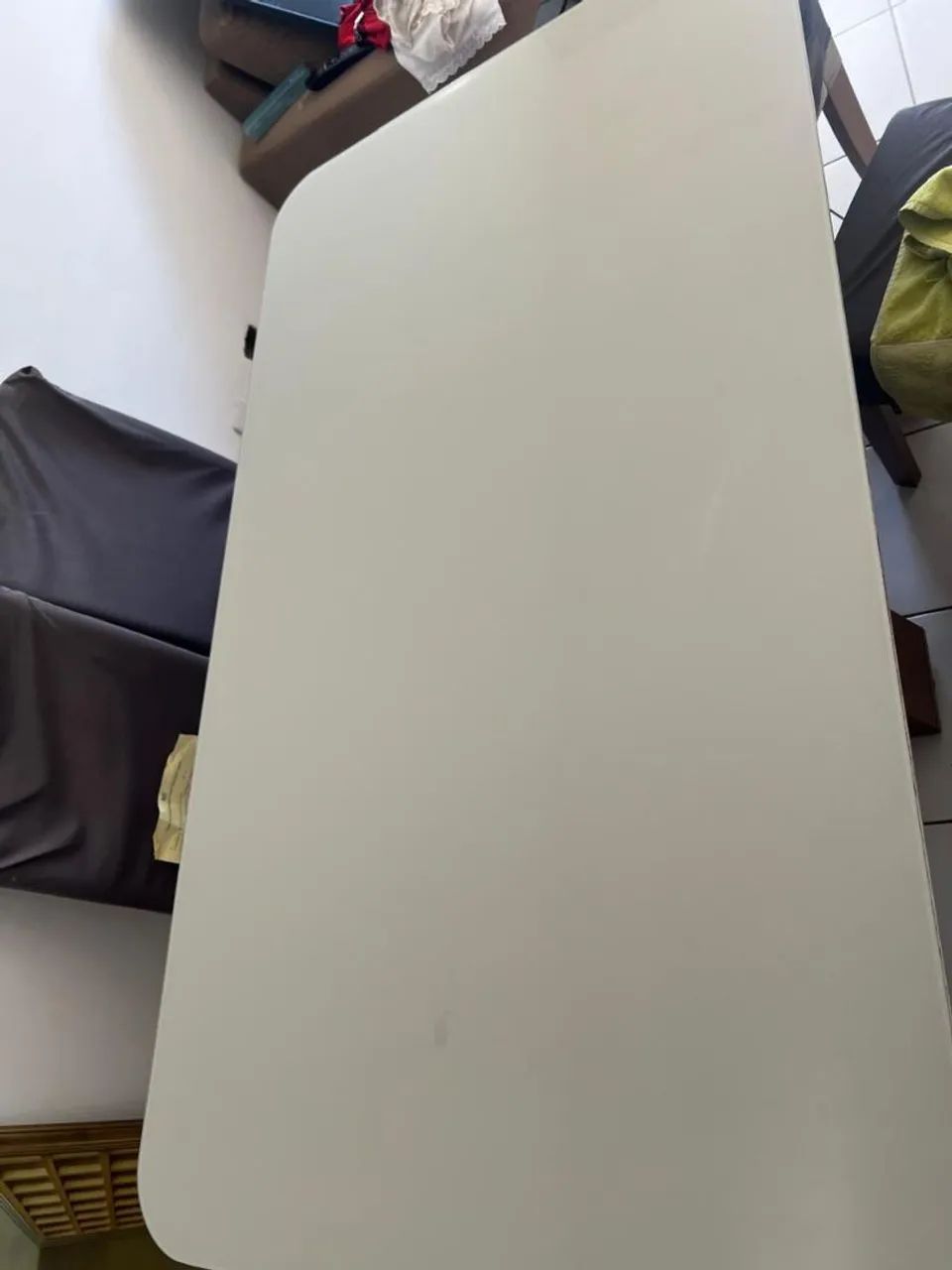 Mesa de 06 cadeiras 