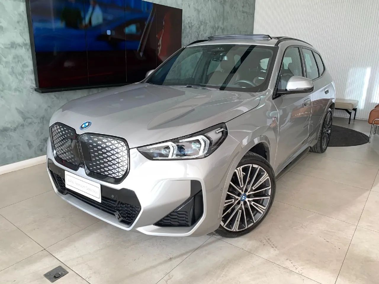 BMW Ix1 iX 1 xDrive 30 M Sport (Elétrico) 2026