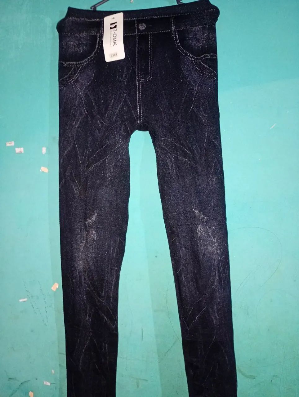 Calça legging elástica super flexível e resistente /para esportes ,dia a dia , e academias