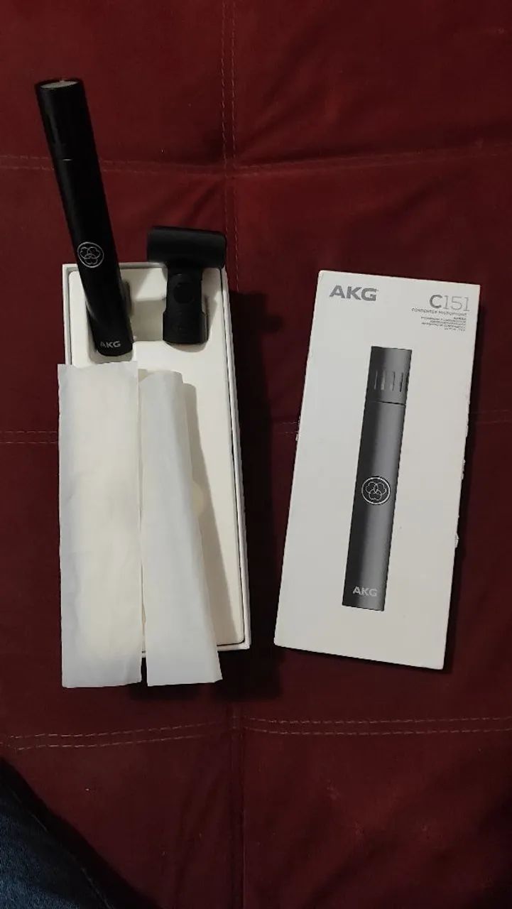 Microfone condensador AKG
