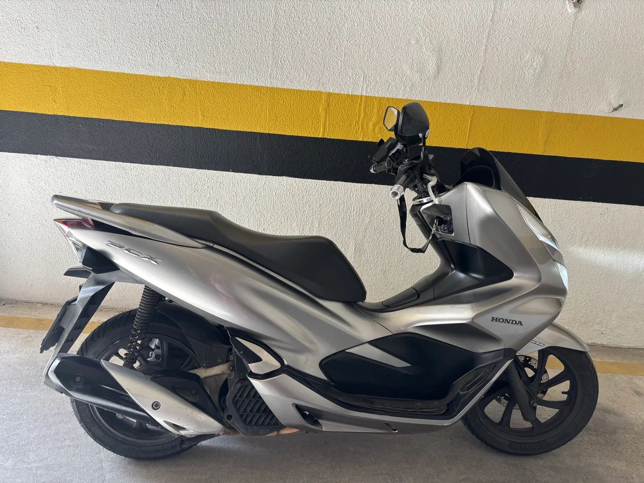 Vendo PCX único dono