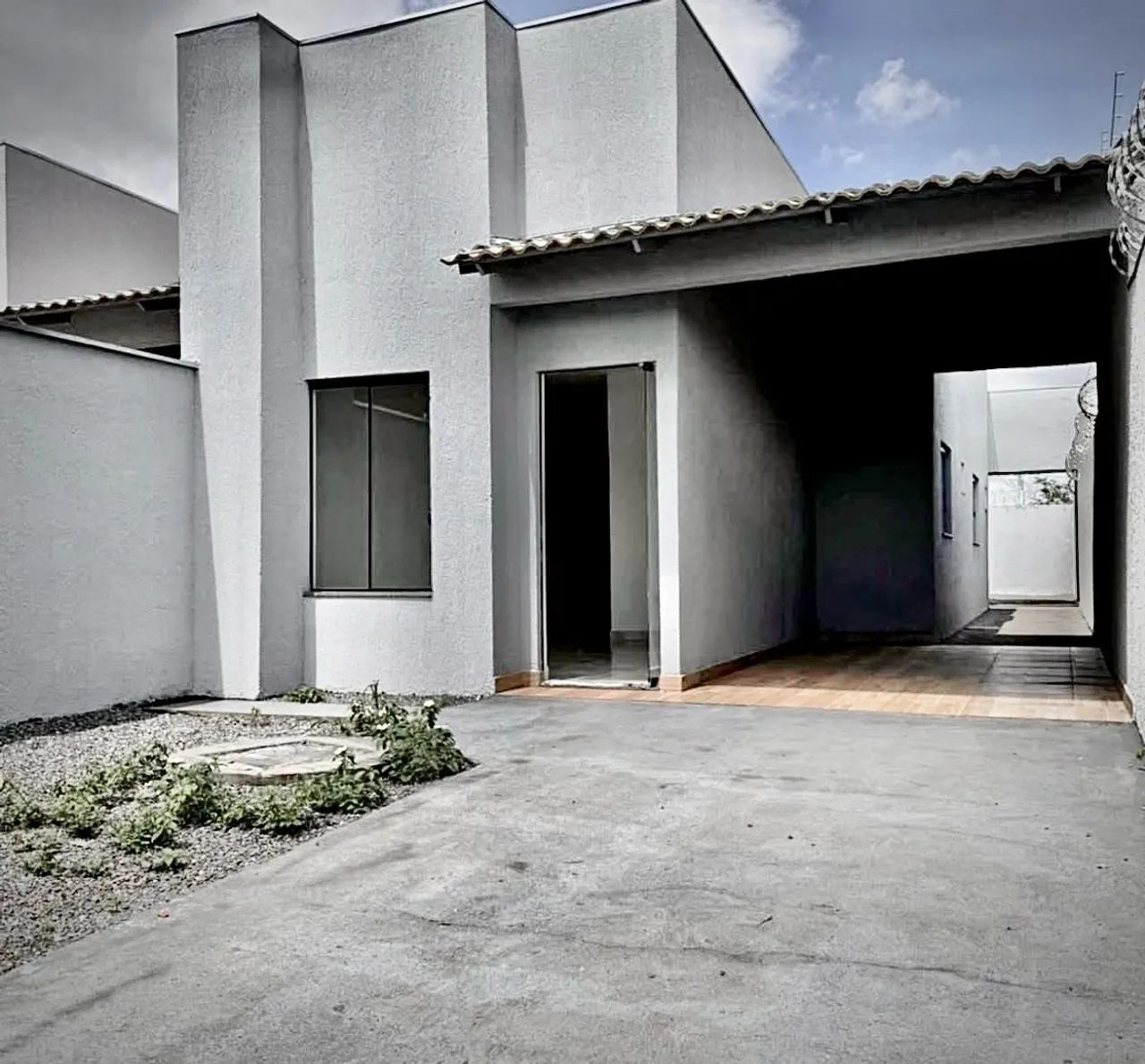 CASA NA SAMAMBAIA - DISPONÍVEL PARA PARCELAMENTO