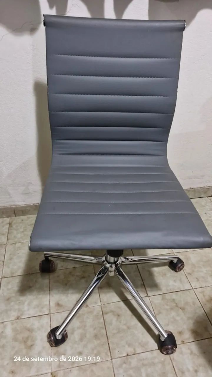 cadeira escritório cinza - Foto 2