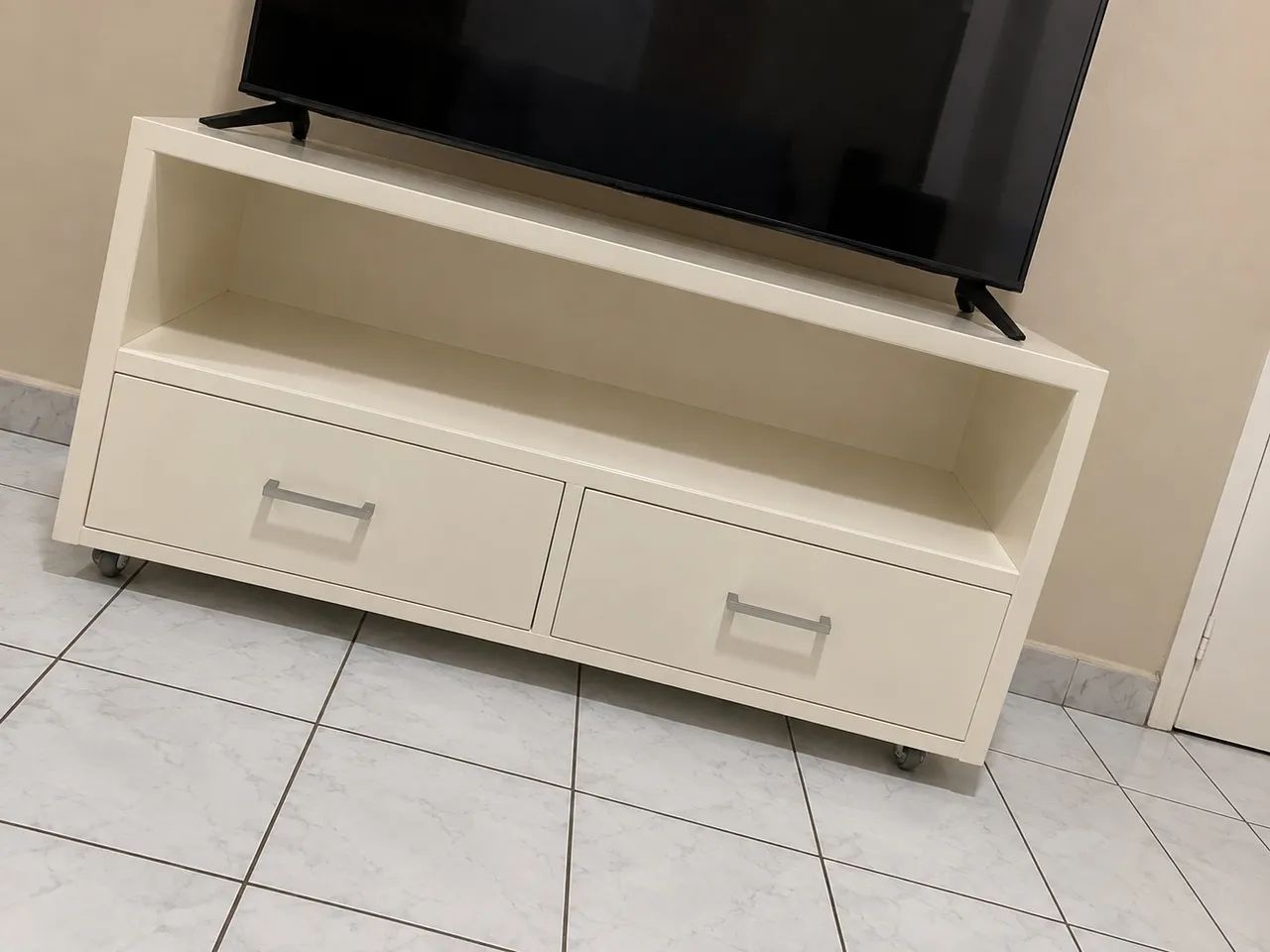 Rack para TV madeira maciça 