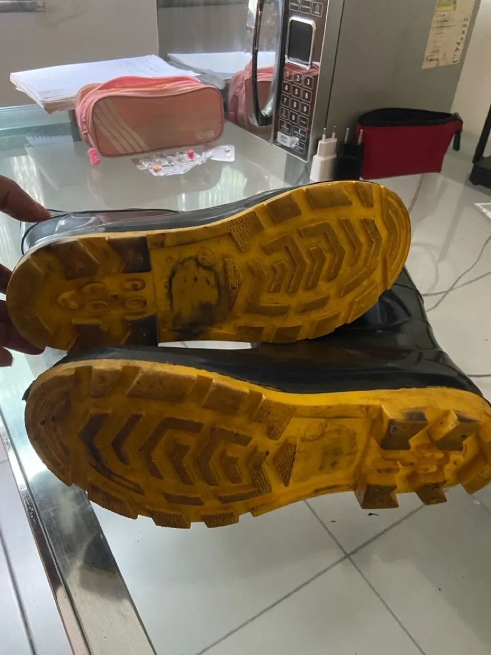 Bota pra proteger da chuva  - Foto 3