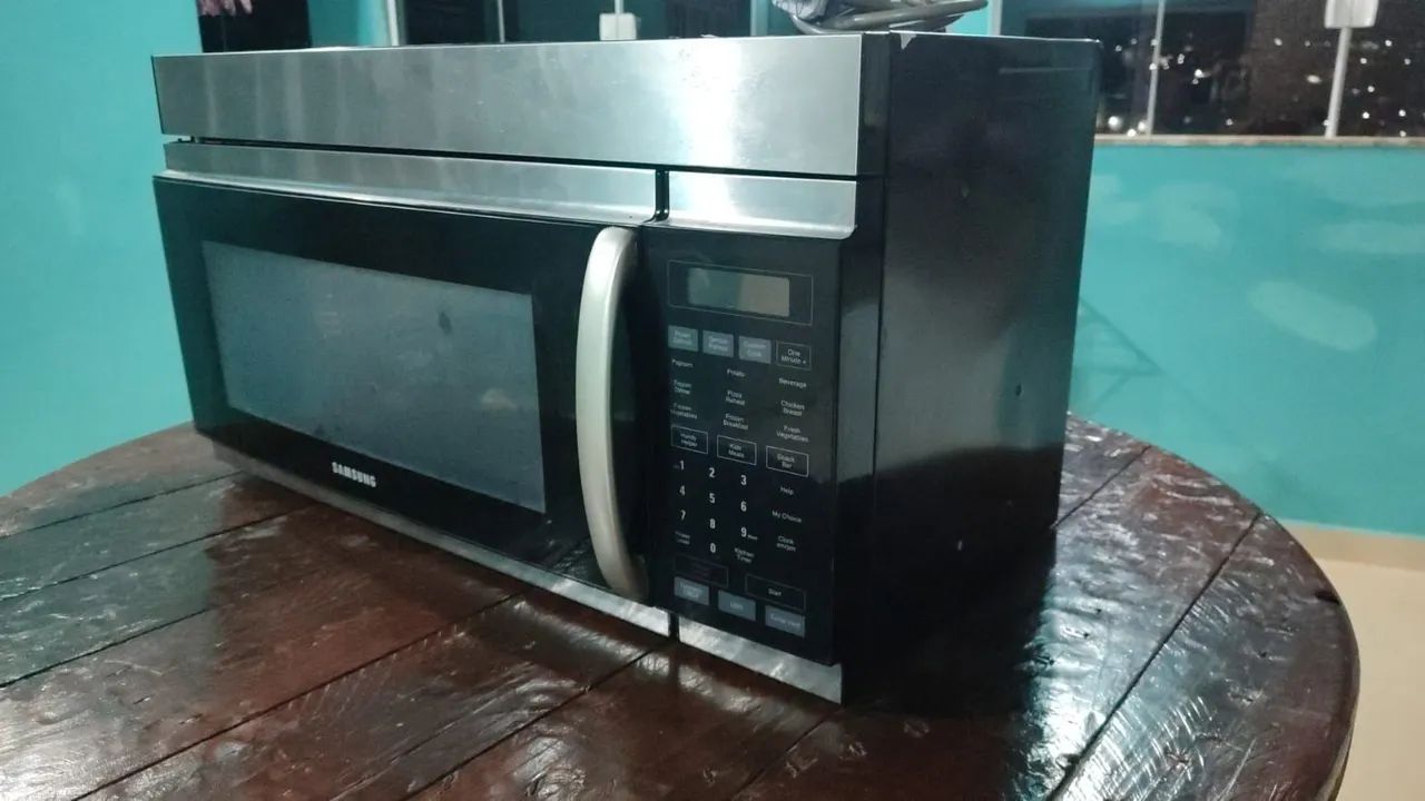 Microondas 45 litros 110v embutir  - Foto 2